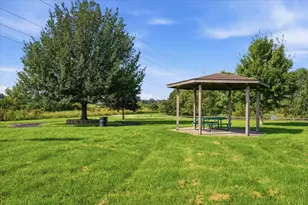 570 W Kristina Ln, Round Lake, IL 60073 - Photo 26