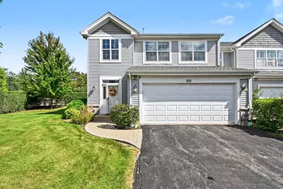 1011 Green Meadow Avenue, Vernon Hills, IL 60061 - Photo 2