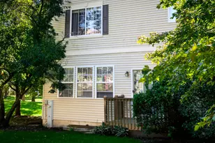 6080 Halloran Ln, Hoffman Estates, IL 60192 - Photo 22