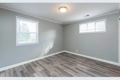 400 7th Avenue, Libertyville, IL 60048 - Photo 18