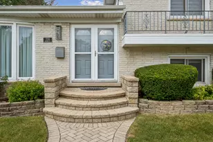7730 Arcadia St, Morton Grove, IL 60053 - Photo 2