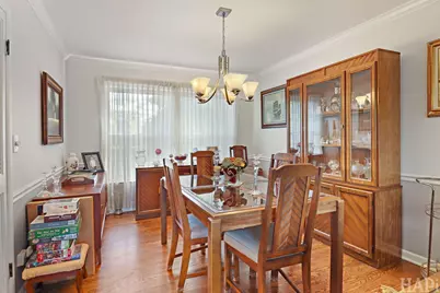 1347 Sleepy Hollow Road, Glenview, IL 60025 - Photo 8