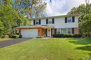 1347 Sleepy Hollow Rd, Glenview, IL 60025 - Photo 2