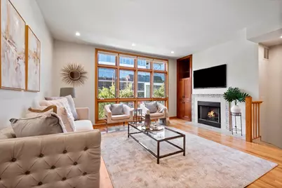 1889 Maple Avenue #W6, Evanston, IL 60201 - Photo 8