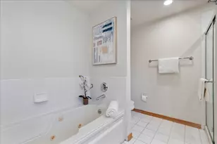 1889 Maple Ave, Evanston, IL 60201 - Photo 20