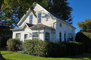301 3rd St, Sherrard, IL 61281 - Photo 2