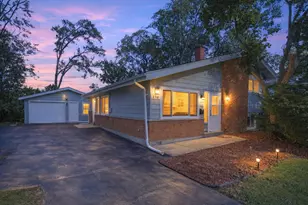 110 Willow St, Park Forest, IL 60466 - Photo 1