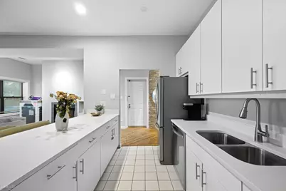 4354 N Kenmore Avenue #1N, Chicago, IL 60613 - Photo 6