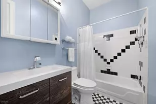 4354 N Kenmore Ave, Chicago, IL 60613 - Photo 10