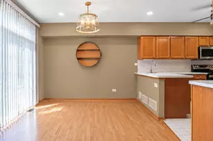 16612 Knottingwood Ave, Oak Forest, IL 60452 - Photo 4