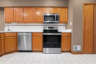 16612 Knottingwood Ave, Oak Forest, IL 60452 - Photo 8