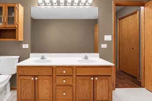 16612 Knottingwood Ave, Oak Forest, IL 60452 - Photo 14