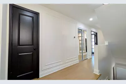 9527 S Parnell Avenue, Chicago, IL 60628 - Photo 8