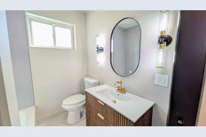 9527 S Parnell Avenue, Chicago, IL 60628 - Photo 18
