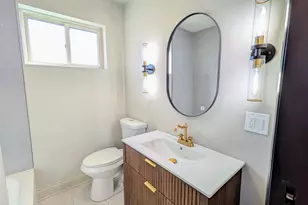 9527 S Parnell Ave, Chicago, IL 60628 - Photo 18