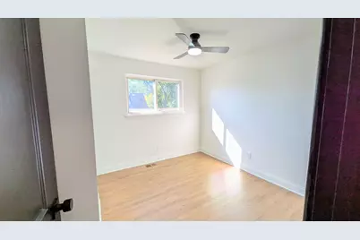 9527 S Parnell Avenue, Chicago, IL 60628 - Photo 16