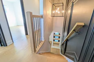9527 S Parnell Ave, Chicago, IL 60628 - Photo 14