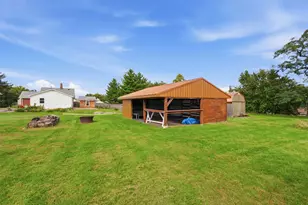 100 5th St, Sherrard, IL 61281 - Photo 8