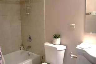 670 Marilyn Ave, Glendale Heights, IL 60139 - Photo 10