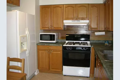 670 Marilyn Avenue #208, Glendale Heights, IL 60139 - Photo 2