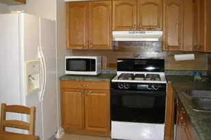 670 Marilyn Ave, Glendale Heights, IL 60139 - Photo 2