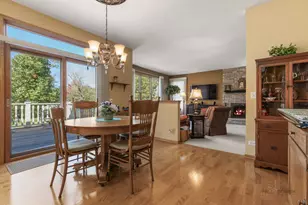 1490 Pheasant Trail Ct, Hoffman Estates, IL 60192 - Photo 16