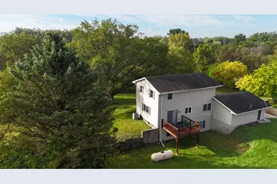1607 Wheeler Road, Kirkland, IL 60146 - Photo 36