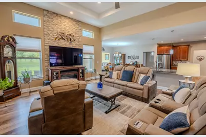 461 Dawns, Hampshire, IL 60140 - Photo 6