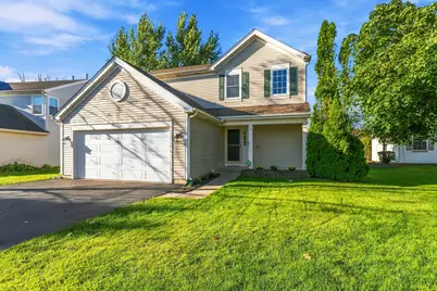 5 Flowerfield Court, Lake in the Hills, IL 60156 - Photo 1