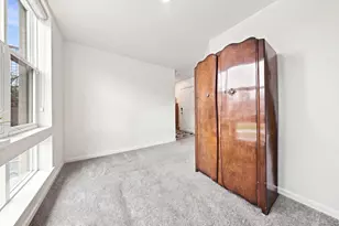 2210 Venture Dr, Schaumburg, IL 60173 - Photo 24