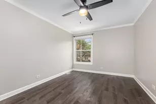 2212 Cardinal Ct, Schaumburg, IL 60194 - Photo 8