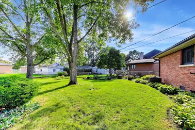 411 N Highview Avenue, Elmhurst, IL 60126 - Photo 14