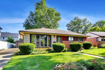 411 N Highview Avenue, Elmhurst, IL 60126 - Photo 2