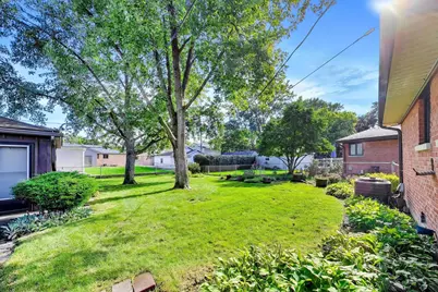 411 N Highview Avenue, Elmhurst, IL 60126 - Photo 28
