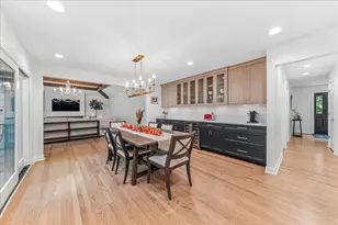 1415 Heatherton Dr, Naperville, IL 60563 - Photo 8