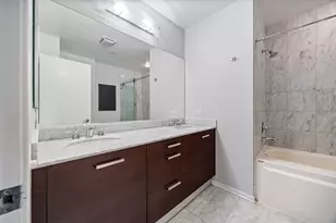 500 W Superior St, Chicago, IL 60654 - Photo 16