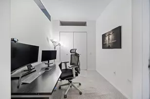 500 W Superior St, Chicago, IL 60654 - Photo 18