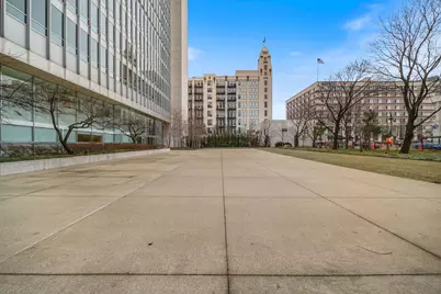 500 W Superior Street #1306, Chicago, IL 60654 - Photo 28
