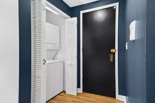 1524 W Fargo Ave, Chicago, IL 60626 - Photo 2