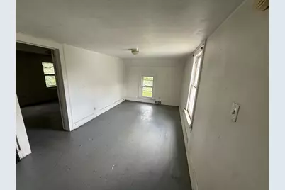 309 Adams Street, Rockford, IL 61107 - Photo 10