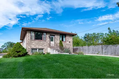 4 N 270 9th Avenue, Addison, IL 60101 - Photo 2