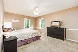 129 Branchwood Dr, Schaumburg, IL 60193 - Photo 16