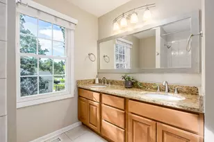 129 Branchwood Dr, Schaumburg, IL 60193 - Photo 24