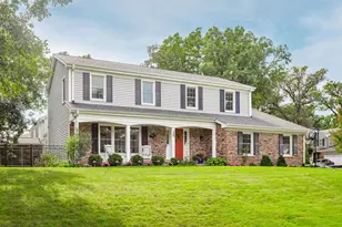129 Branchwood Dr, Schaumburg, IL 60193 - Photo 1