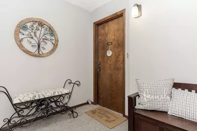 11 Brandywine Court #11, Bloomington, IL 61704 - Photo 4
