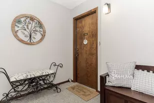 11 Brandywine Ct, Bloomington, IL 61704 - Photo 4