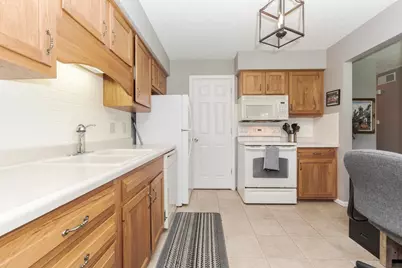 11 Brandywine Court #11, Bloomington, IL 61704 - Photo 20