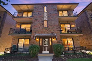 6549 W 64th Pl, Chicago, IL 60638 - Photo 2