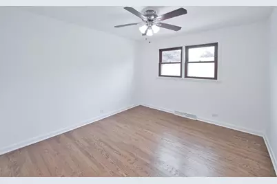 10107 Lawrence Court, Oak Lawn, IL 60453 - Photo 18