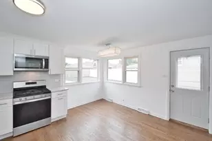 10107 Lawrence Ct, Oak Lawn, IL 60453 - Photo 10